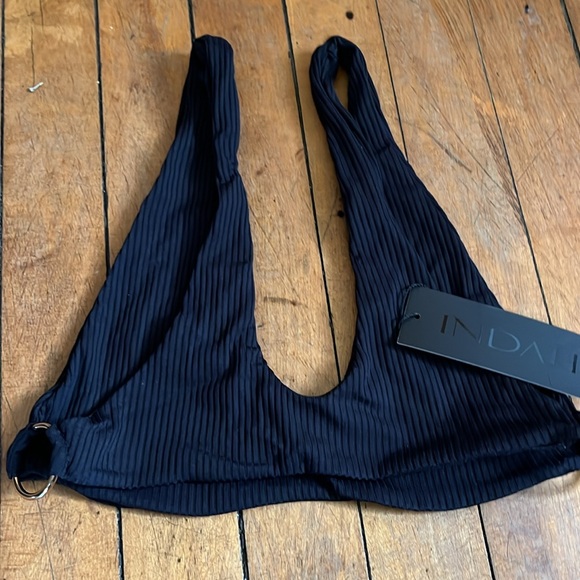 Indah Mason black ribbed bikini top NWT - Picture 4 of 5